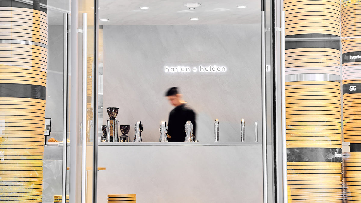 SHANGRI-LA PLAZA